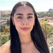 Profesora dinámica y proactiva, estudiar no tiene porque se aburrido